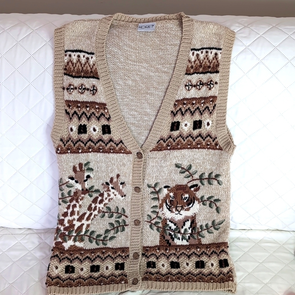 Koret Woman's Knitted Safari Animal Design Button Down Vest,Size S(8-10).